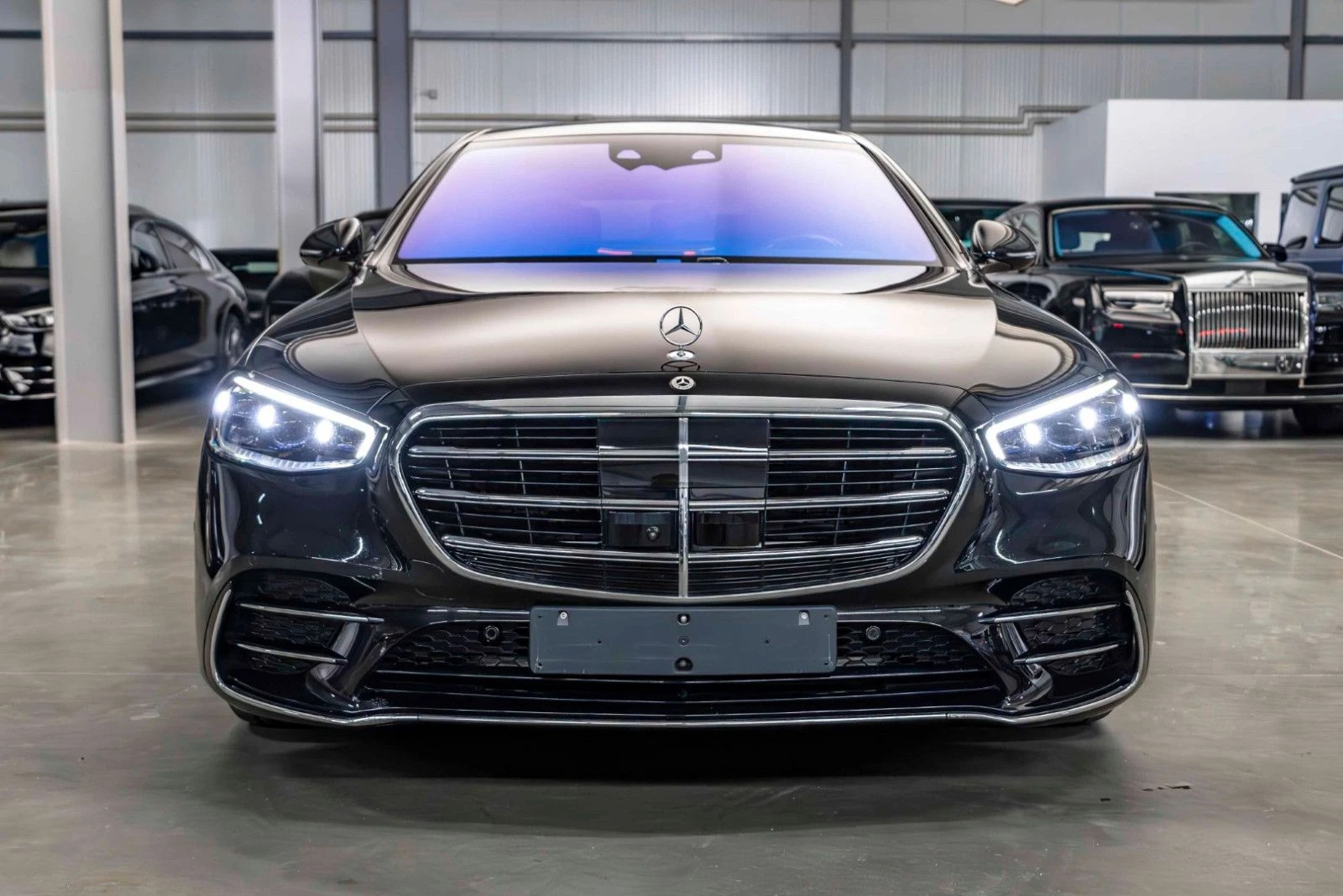 Mercedes-Benz S 350 4M/LONG/AMG/RSE/Burmester/Pano/Обдухване - изображение 2