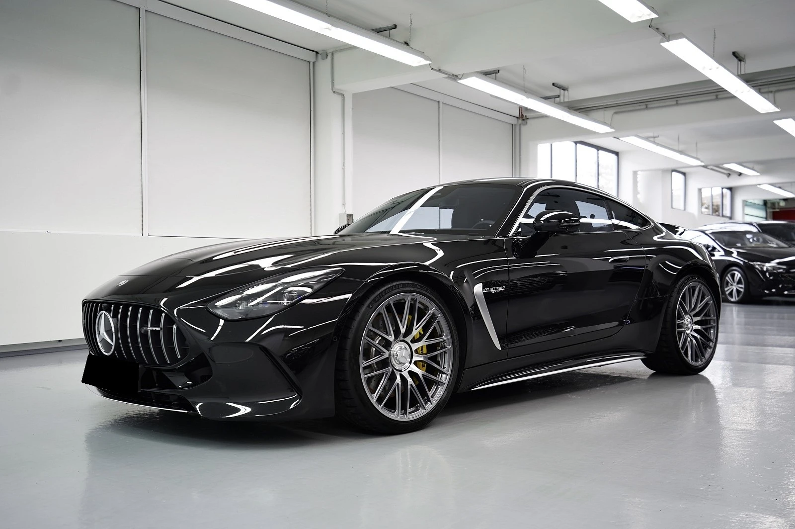 Mercedes-Benz AMG GT 55 AMG /4Matic+ /V8/ - [1] 