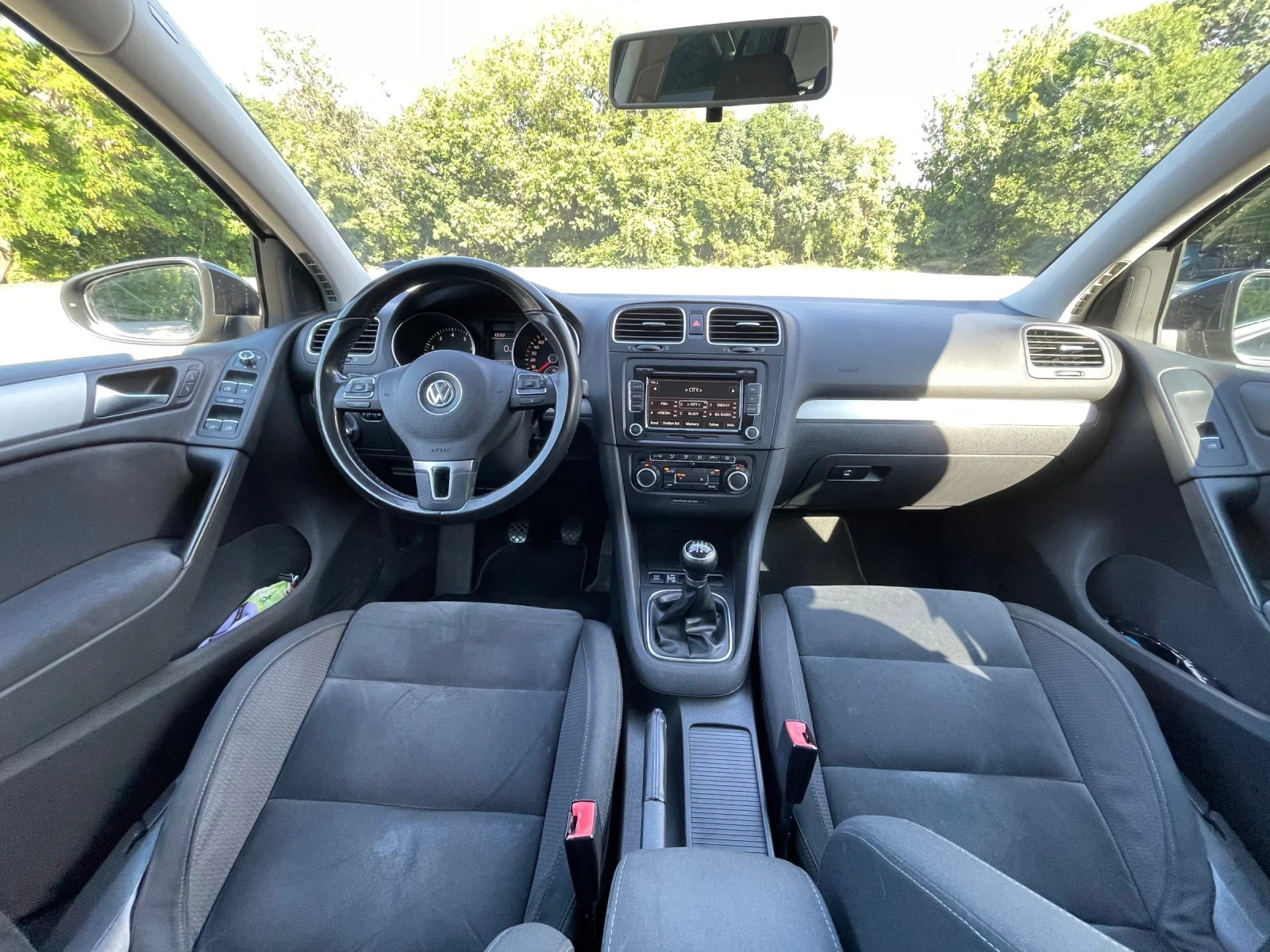 VW Golf 1.6 BiFuel ФАБРИЧНА ГАЗОВА ОБСЛУЖЕНА НАВИ - изображение 7