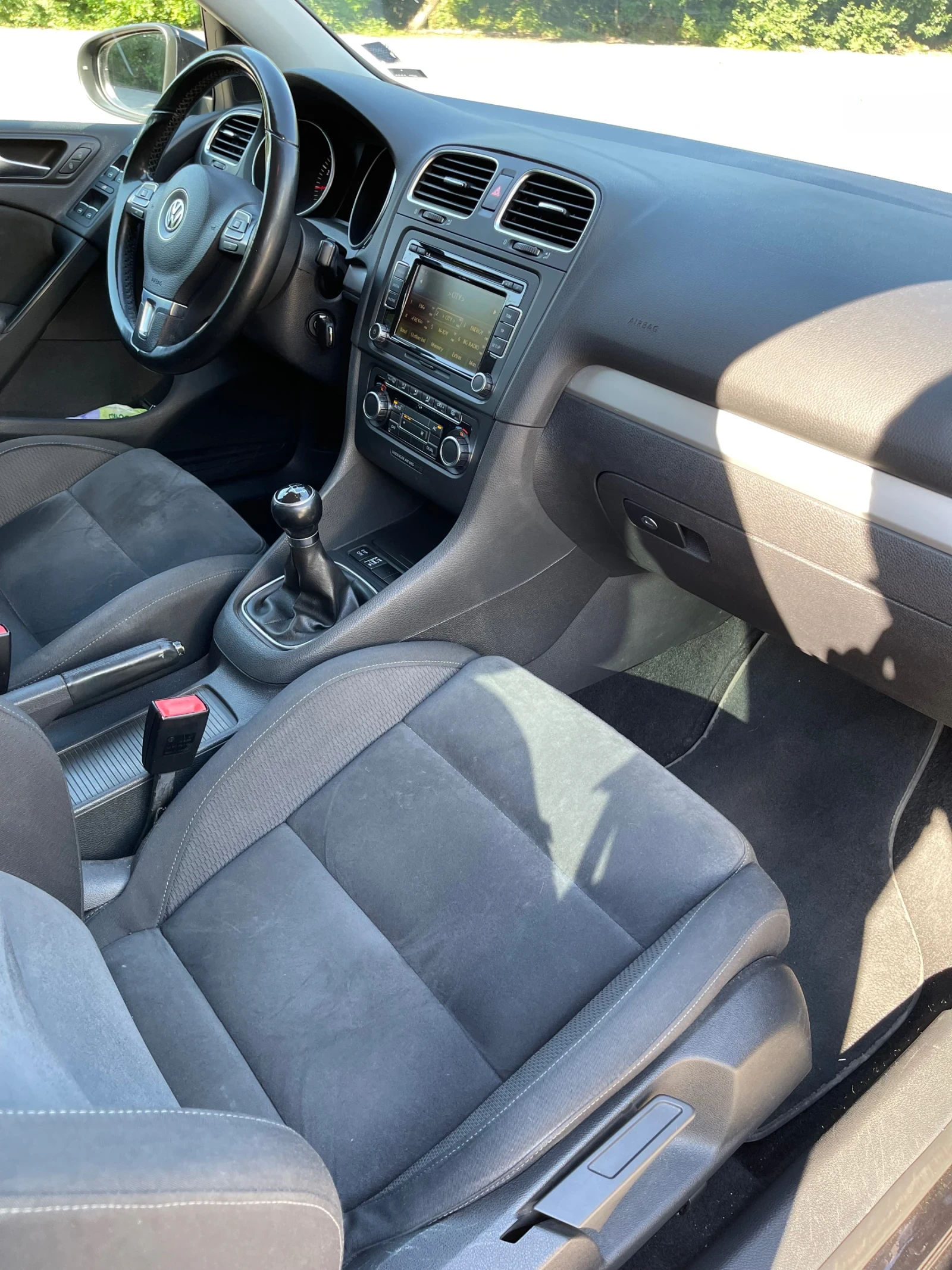 VW Golf 1.6 BiFuel ФАБРИЧНА ГАЗОВА ОБСЛУЖЕНА НАВИ - изображение 10