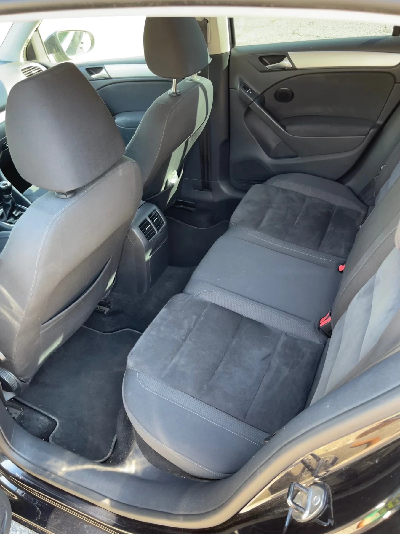 VW Golf 1.6 BiFuel ФАБРИЧНА ГАЗОВА ОБСЛУЖЕНА НАВИ - изображение 9