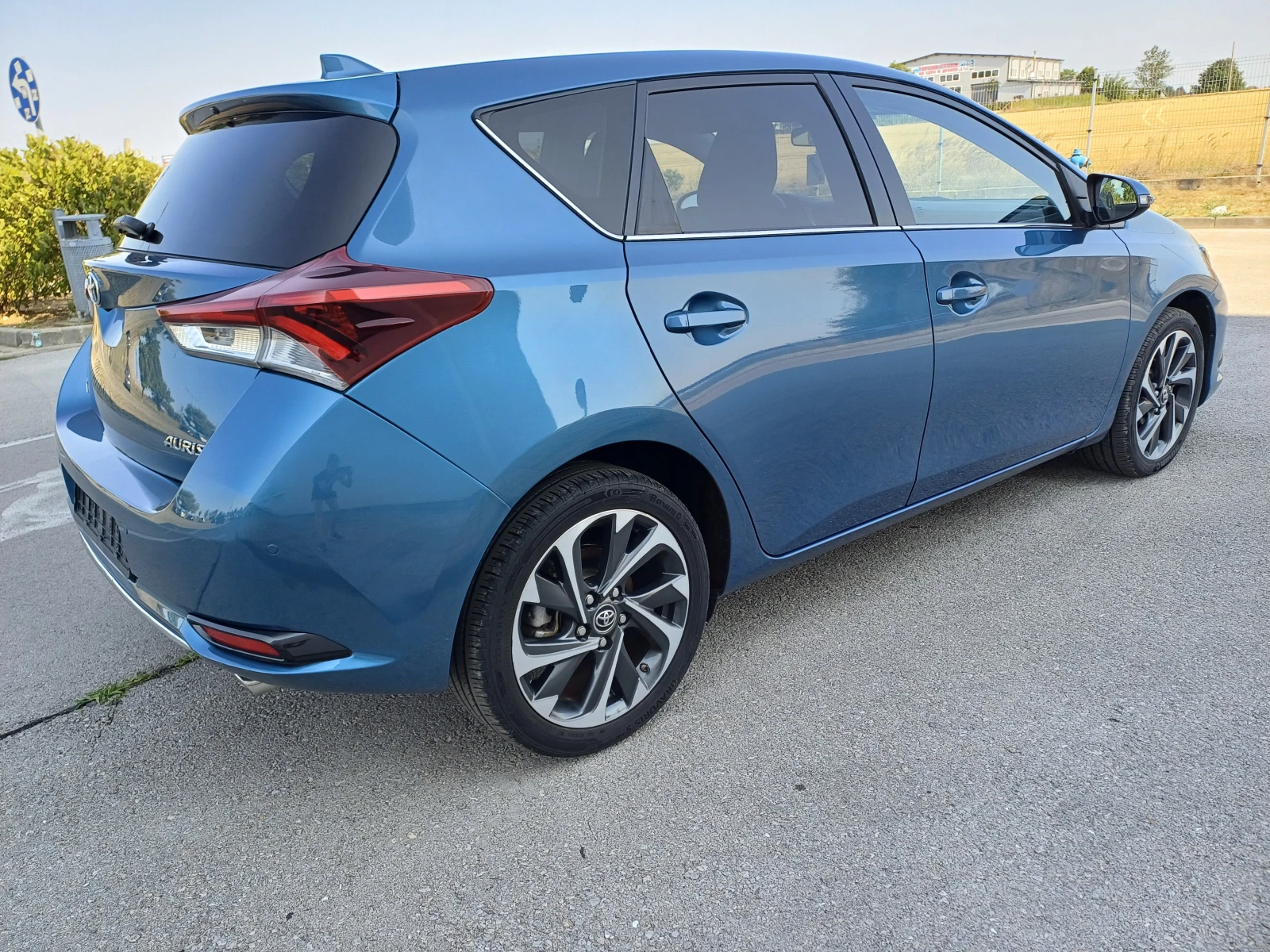 Toyota Auris 1.2 Benzin 116k.s Facelift  - изображение 4