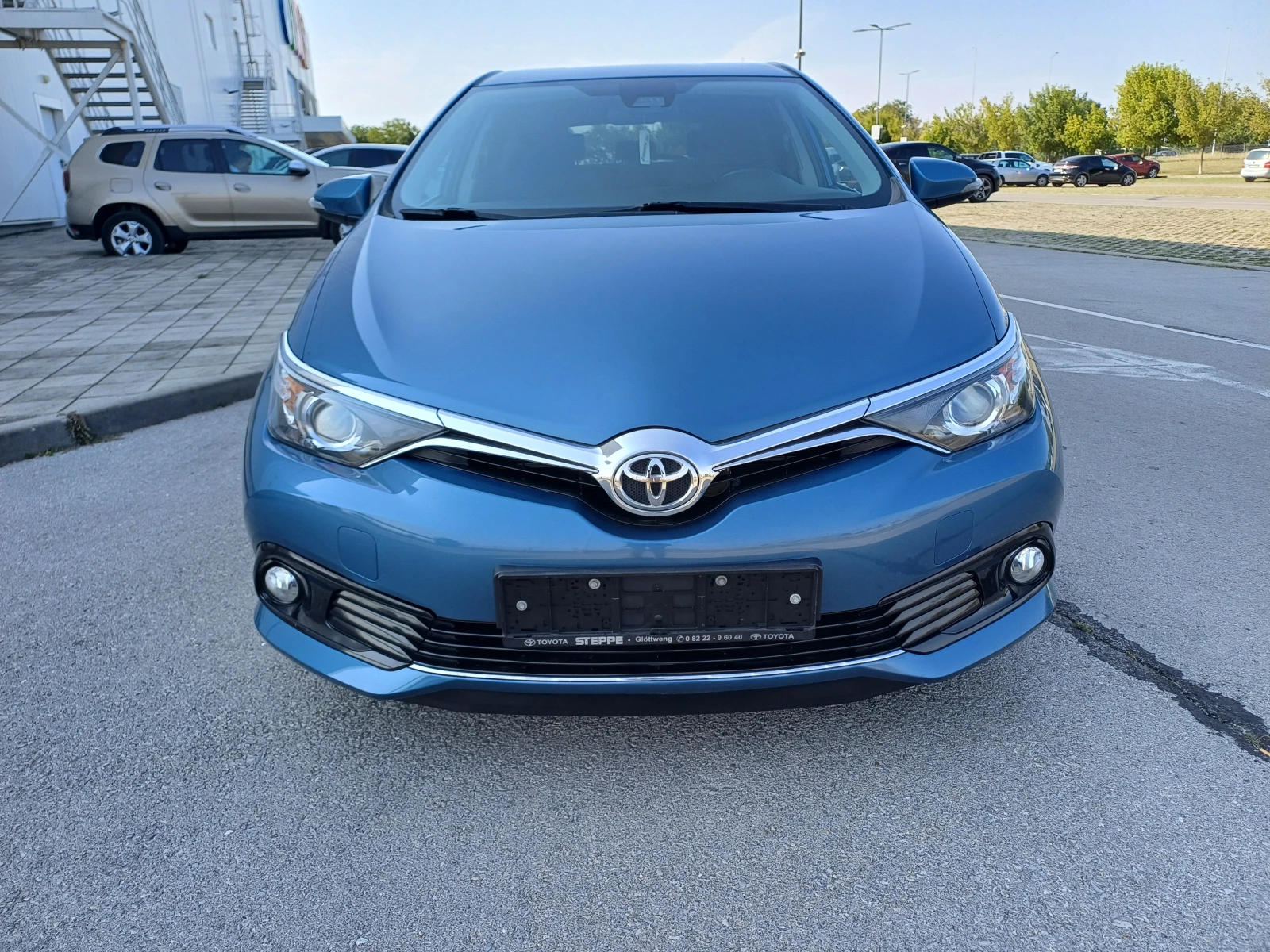 Toyota Auris 1.2 Benzin 116k.s Facelift  - изображение 2