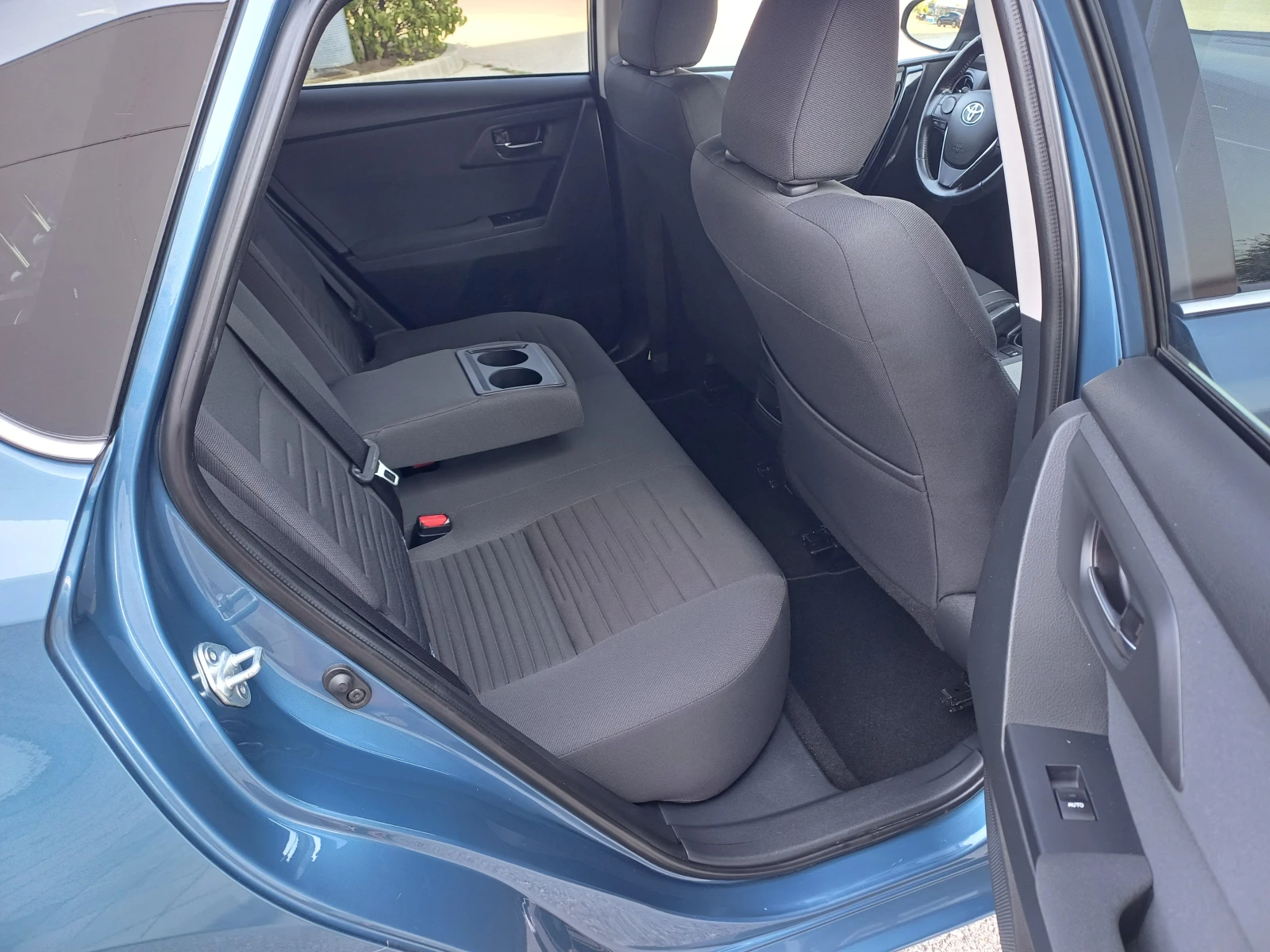 Toyota Auris 1.2 Benzin 116k.s Facelift  | Mobile.bg   11