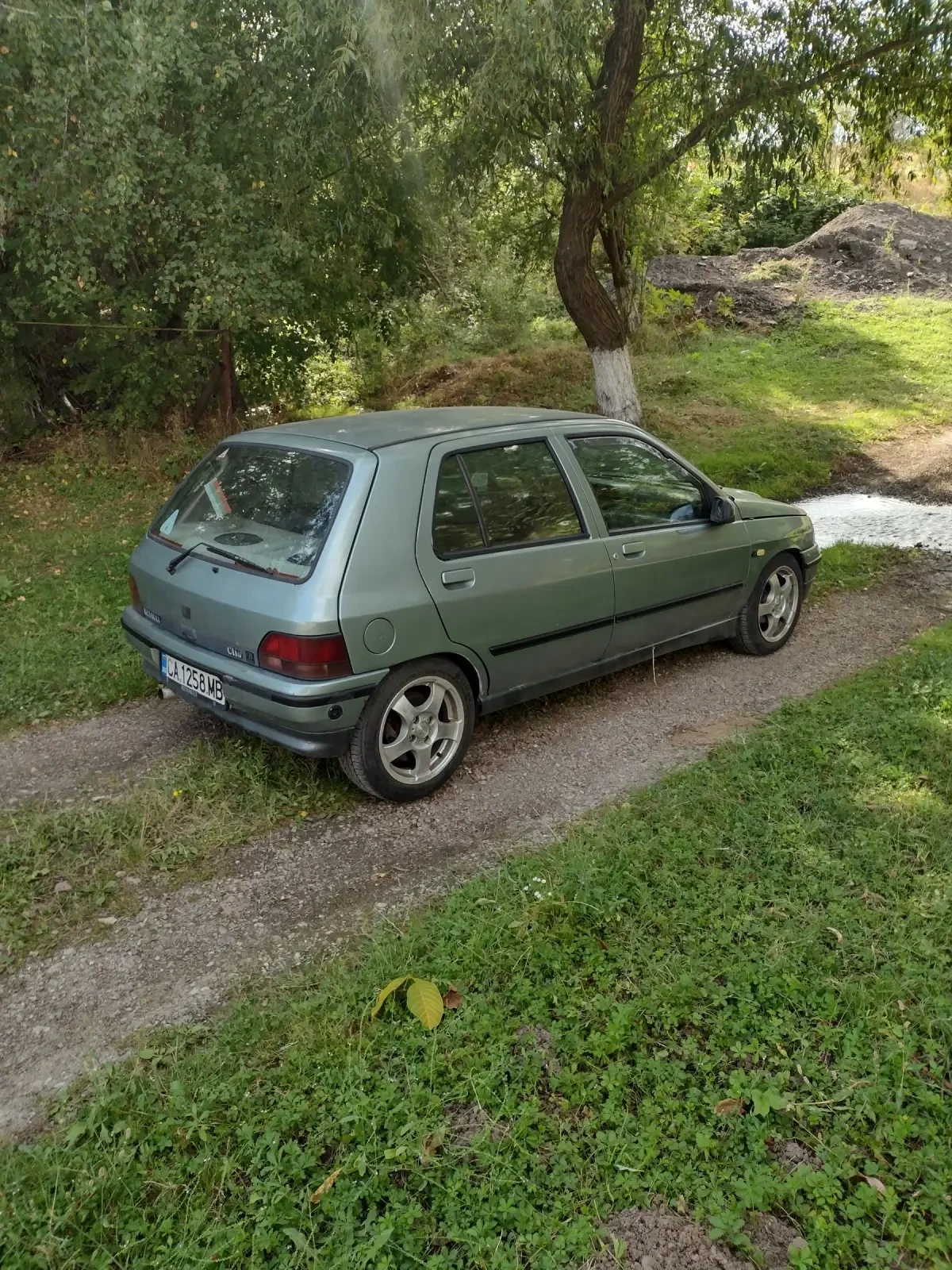 Renault Clio 1.8, 8v, Baccara - изображение 4