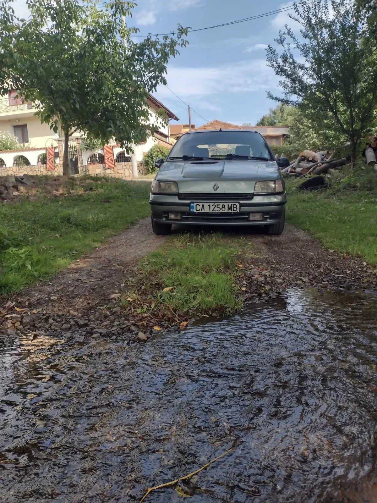 Renault Clio 1.8, 8v, Baccara - изображение 2