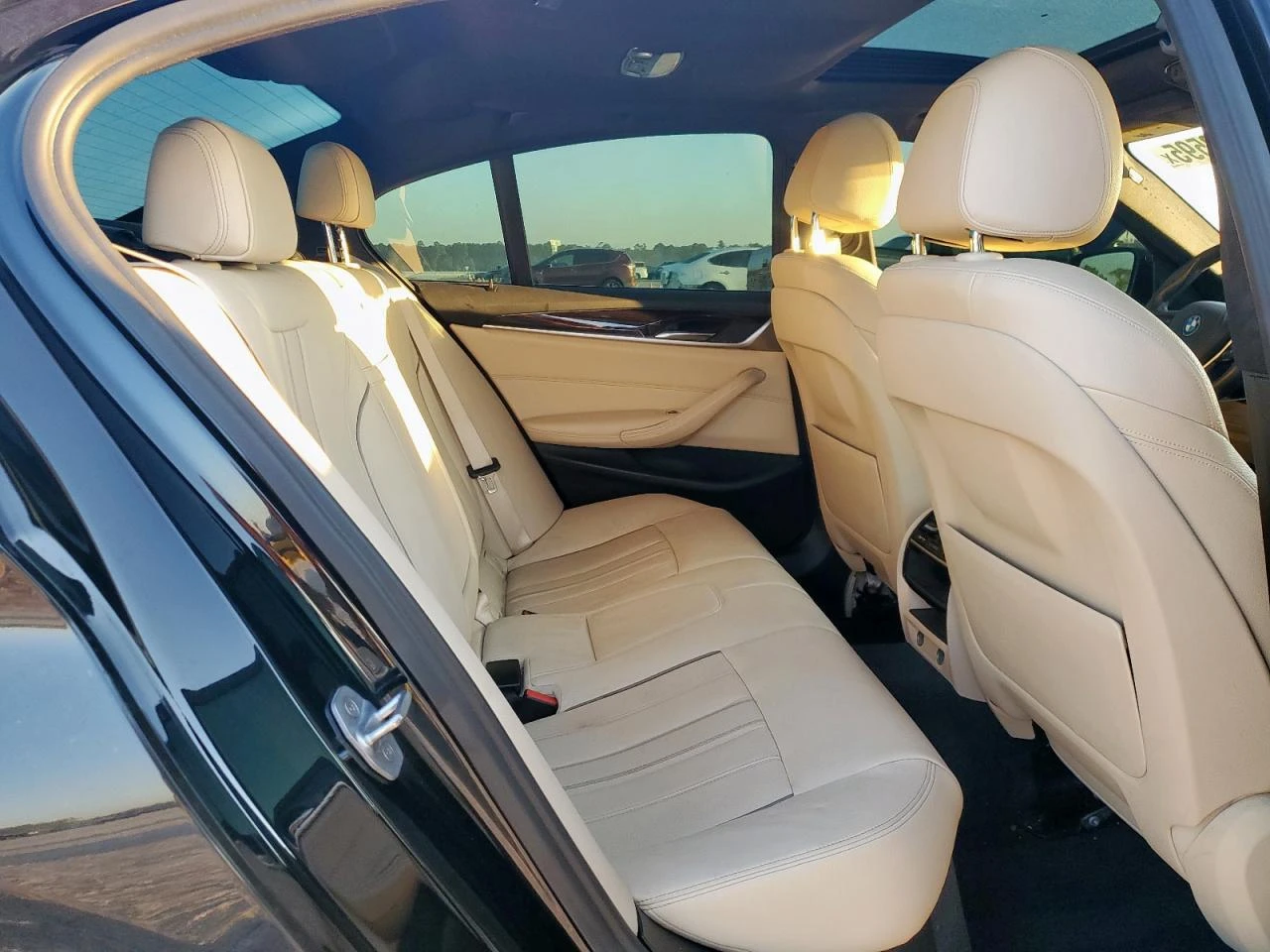 BMW 530E | Mobile.bg   10