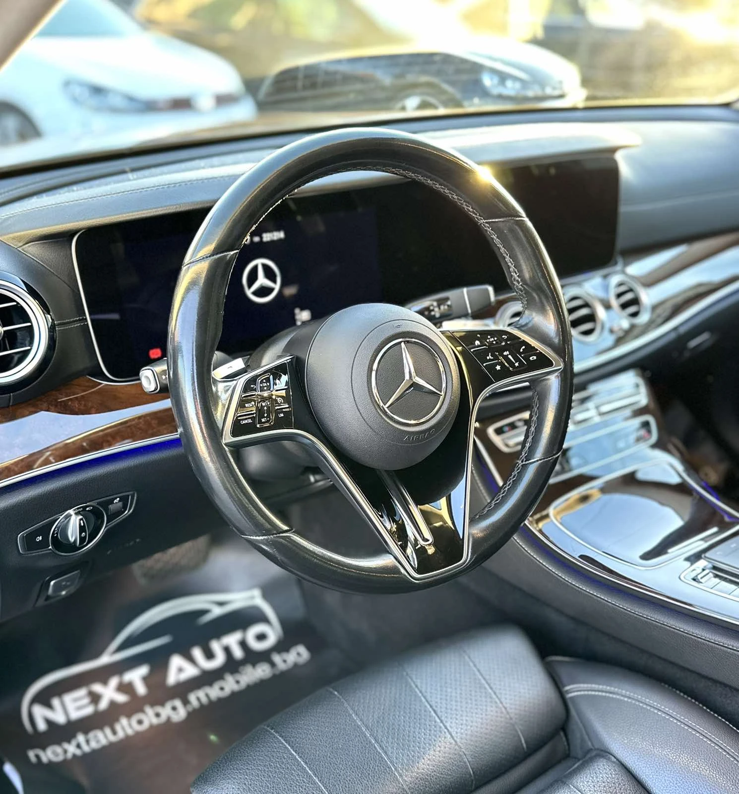 Mercedes-Benz E 220 D 194HP AMG BLIND SPOT DISTRONIC EURO6D - изображение 10