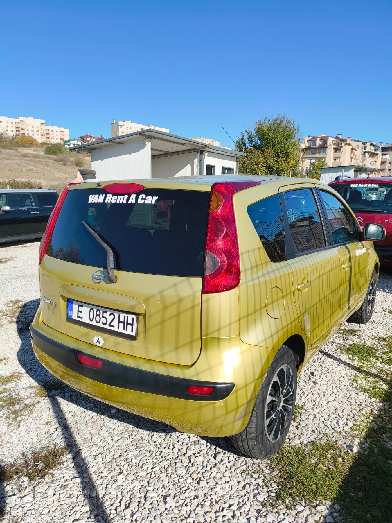 Nissan Note 1, 4 benzin 88 k.s. - изображение 4