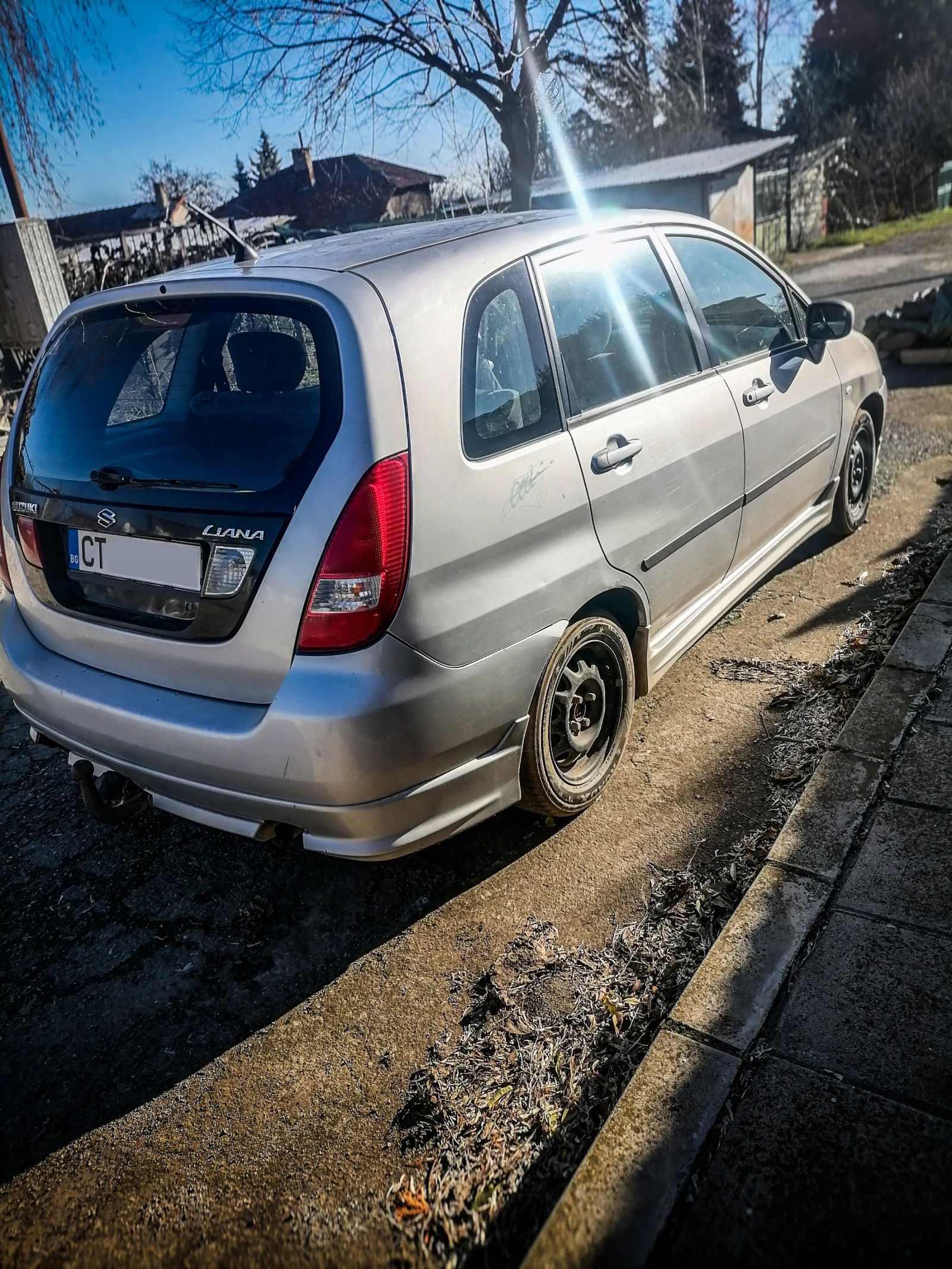 Suzuki Liana 1.6 ������/��� 4x4 | Mobile.bg � ����������� 9