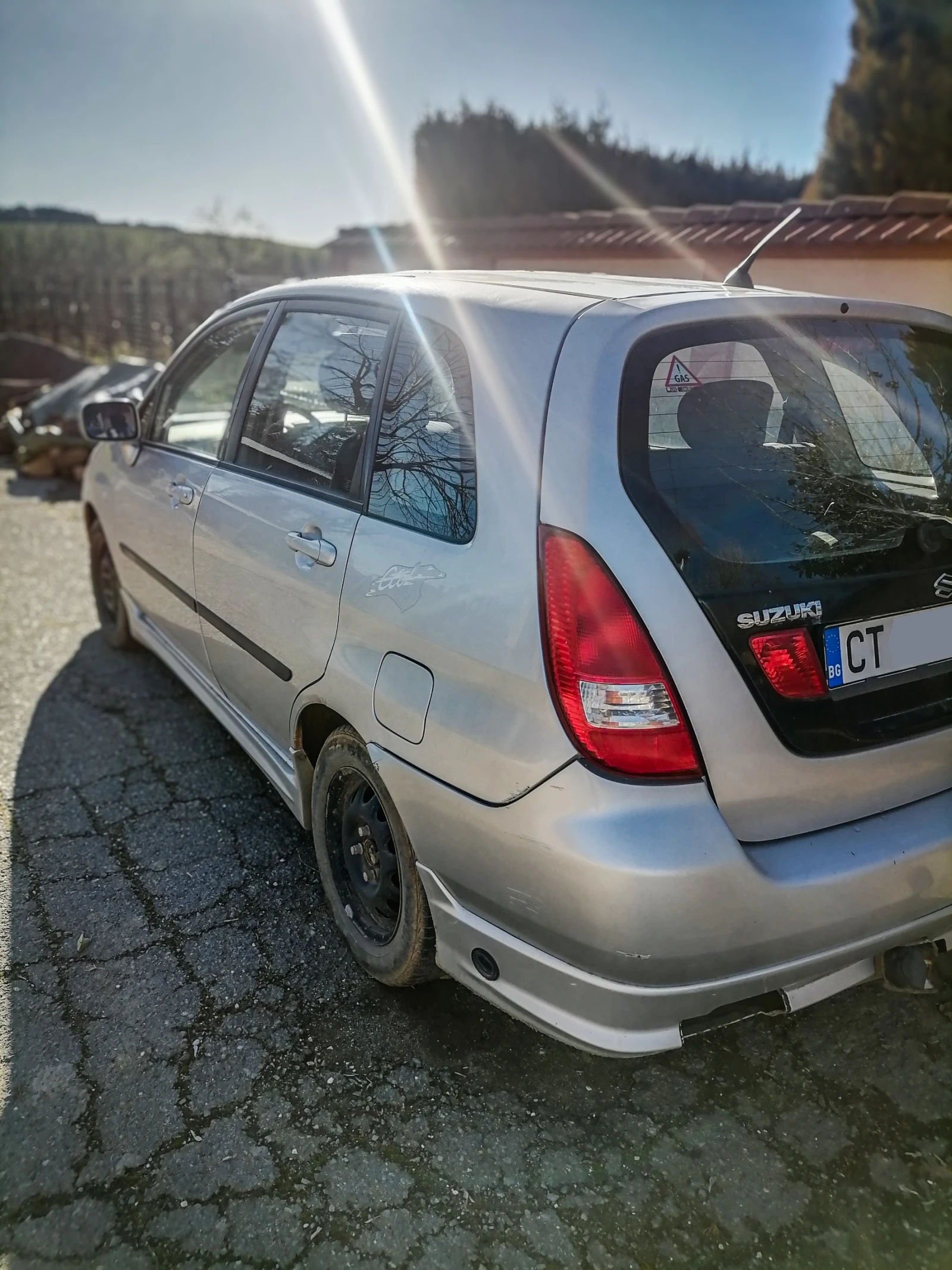 Suzuki Liana 1.6 ������/��� 4x4 | Mobile.bg � ����������� 10