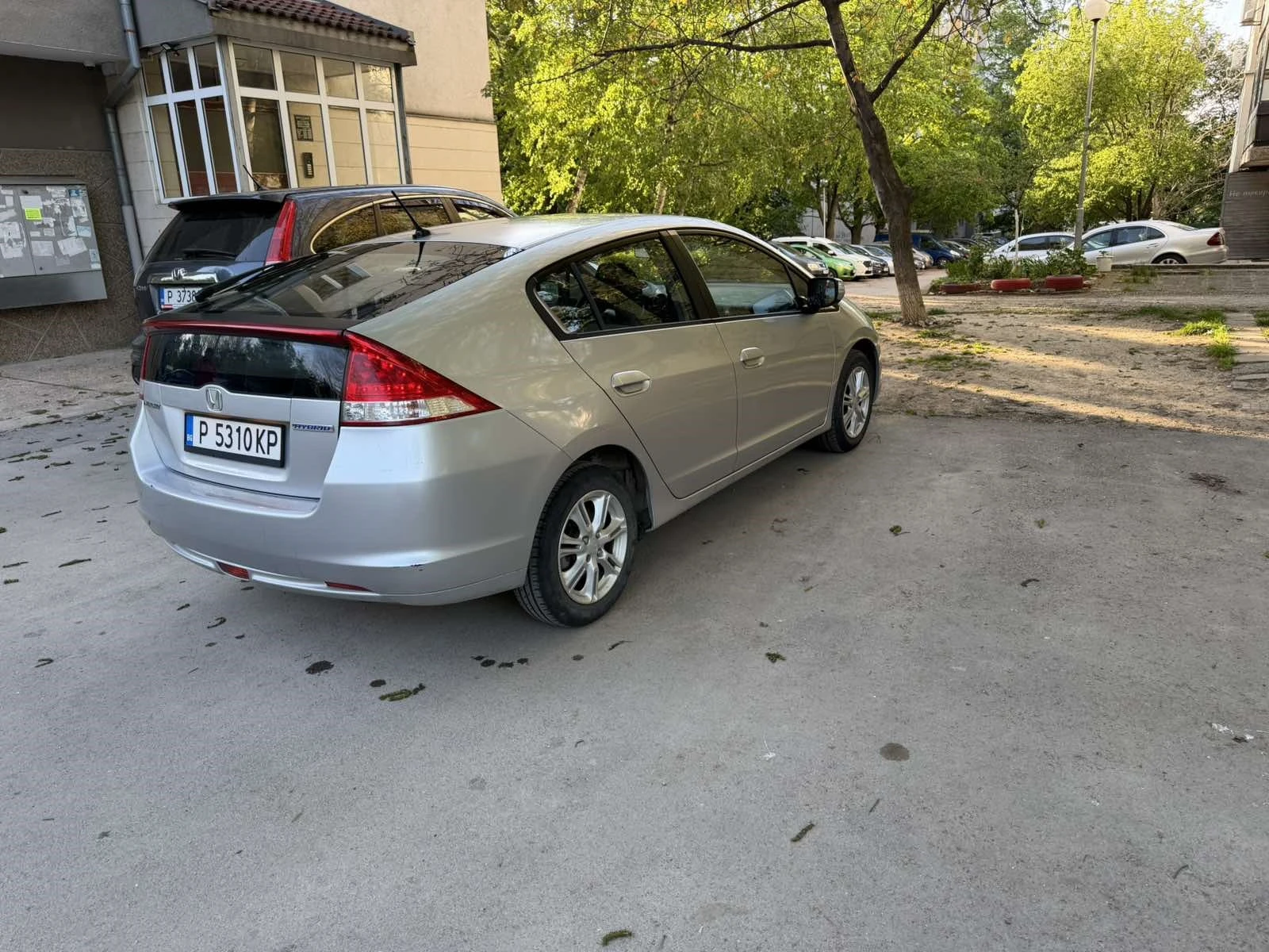 Honda Insight Hybrid, снимка 3 - Автомобили и джипове - 54160390