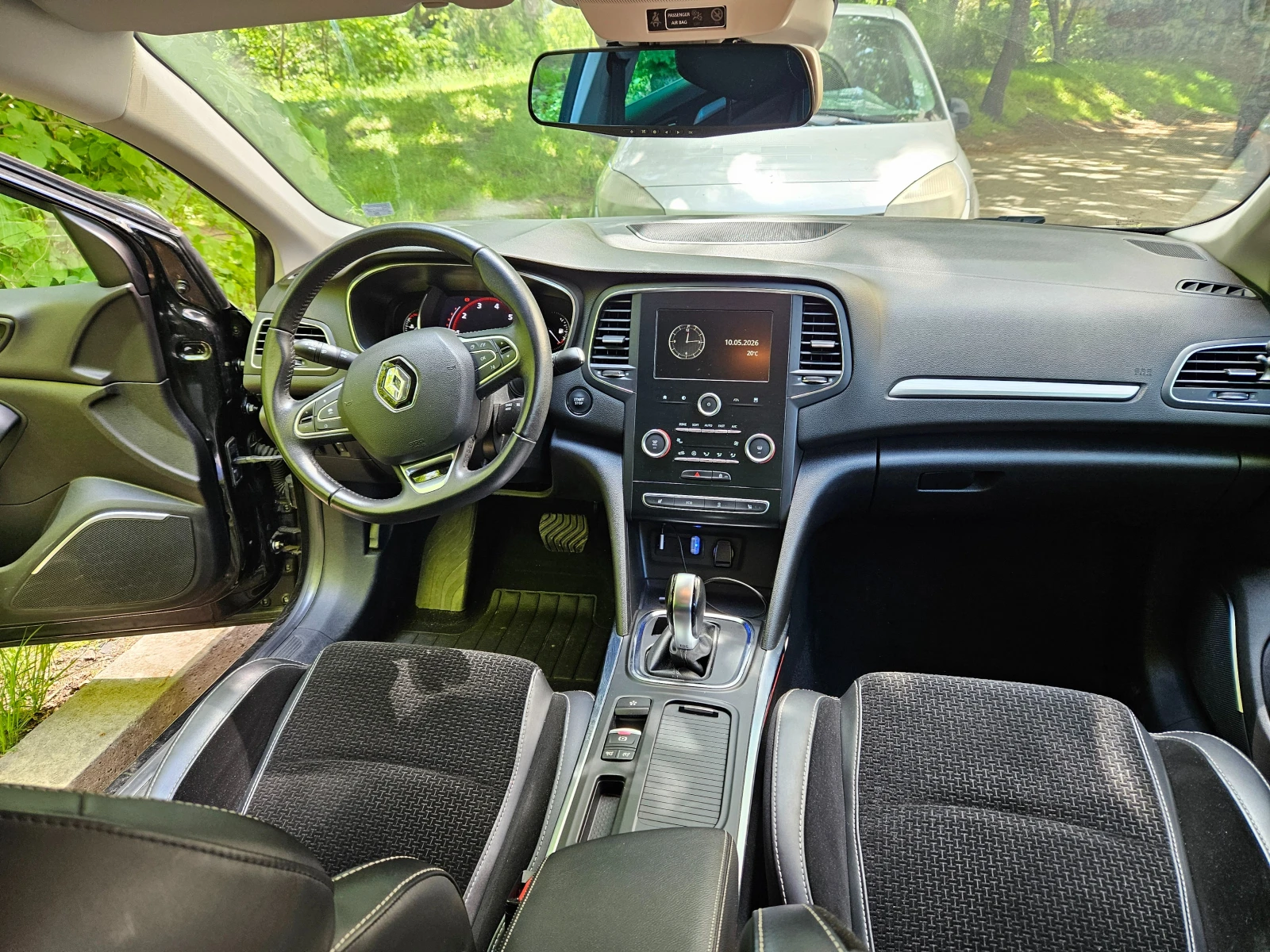 Renault Megane, снимка 7 - Автомобили и джипове - 54572293