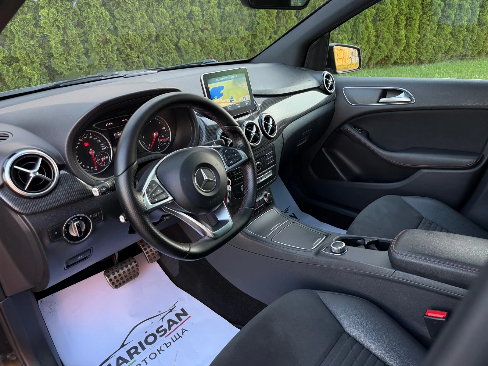 Mercedes-Benz B 180 AMG LINE | FACELIFT | NAVI | PANORAMA , снимка 9 - Автомобили и джипове - 54815172
