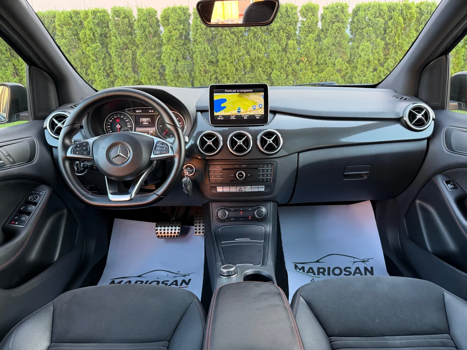 Mercedes-Benz B 180 AMG LINE | FACELIFT | NAVI | PANORAMA , снимка 10 - Автомобили и джипове - 54815172