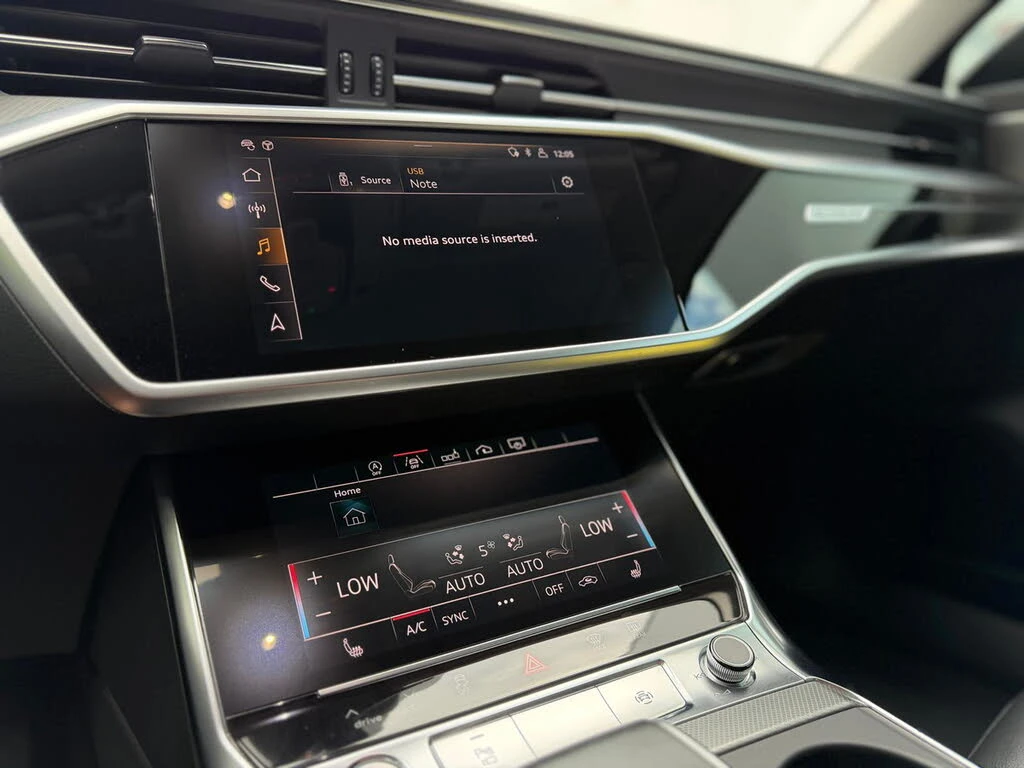 Audi A6 55TFSI* DISTRONIC* ПОДГРЕВ* КАМЕРА* КЕЙЛЕС* МТОЧКА, снимка 8 - Автомобили и джипове - 54999340