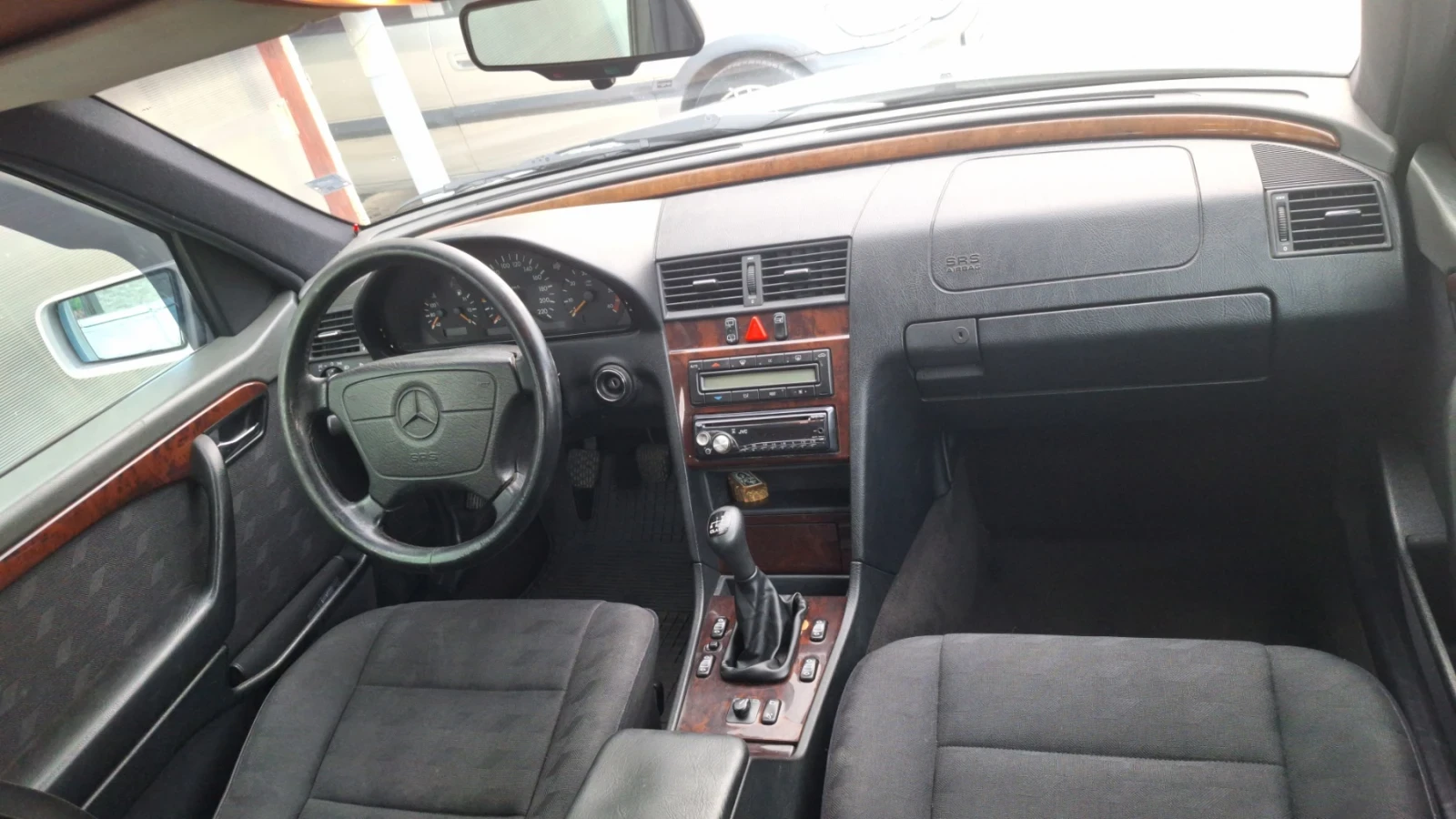 Mercedes-Benz C 250 ТД, снимка 6 - Автомобили и джипове - 55304377