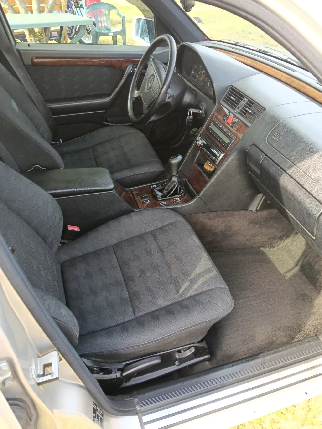 Mercedes-Benz C 250 ТД, снимка 5 - Автомобили и джипове - 55304377