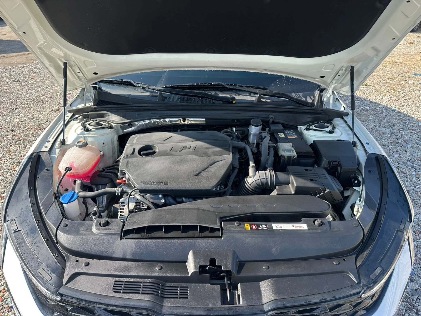 Kia K5 2.0 MPI, снимка 16 - Автомобили и джипове - 55789669