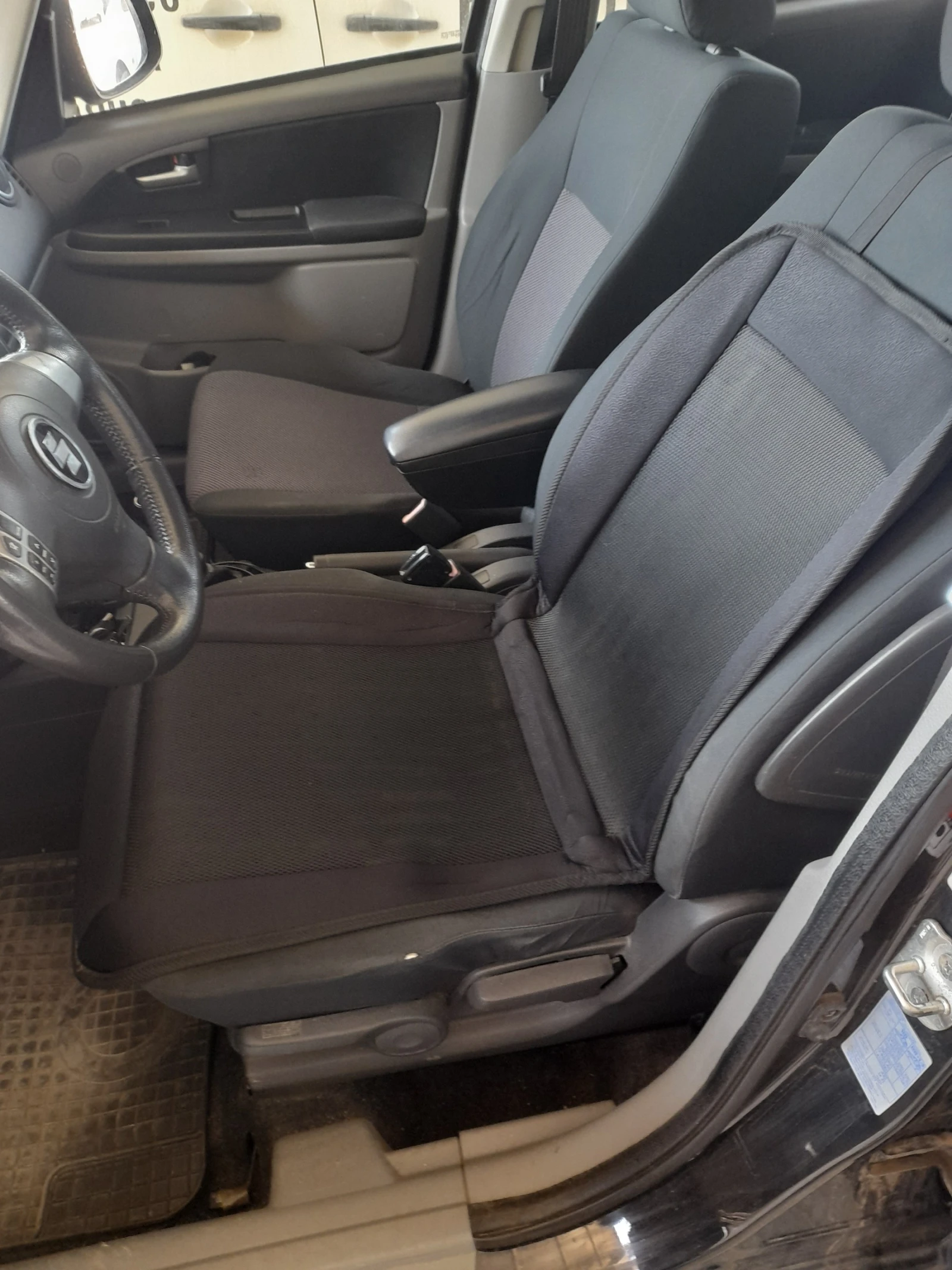 Suzuki SX4 DDiS, снимка 11 - Автомобили и джипове - 55835167