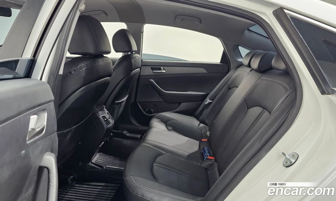 Hyundai Sonata 2.0 Style, снимка 12 - Автомобили и джипове - 55839985