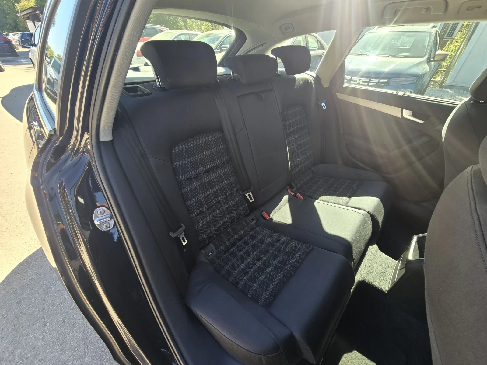 Audi A4 2.0TDI 143к.с 6 скорости Подгряване , снимка 14 - Автомобили и джипове - 55987786