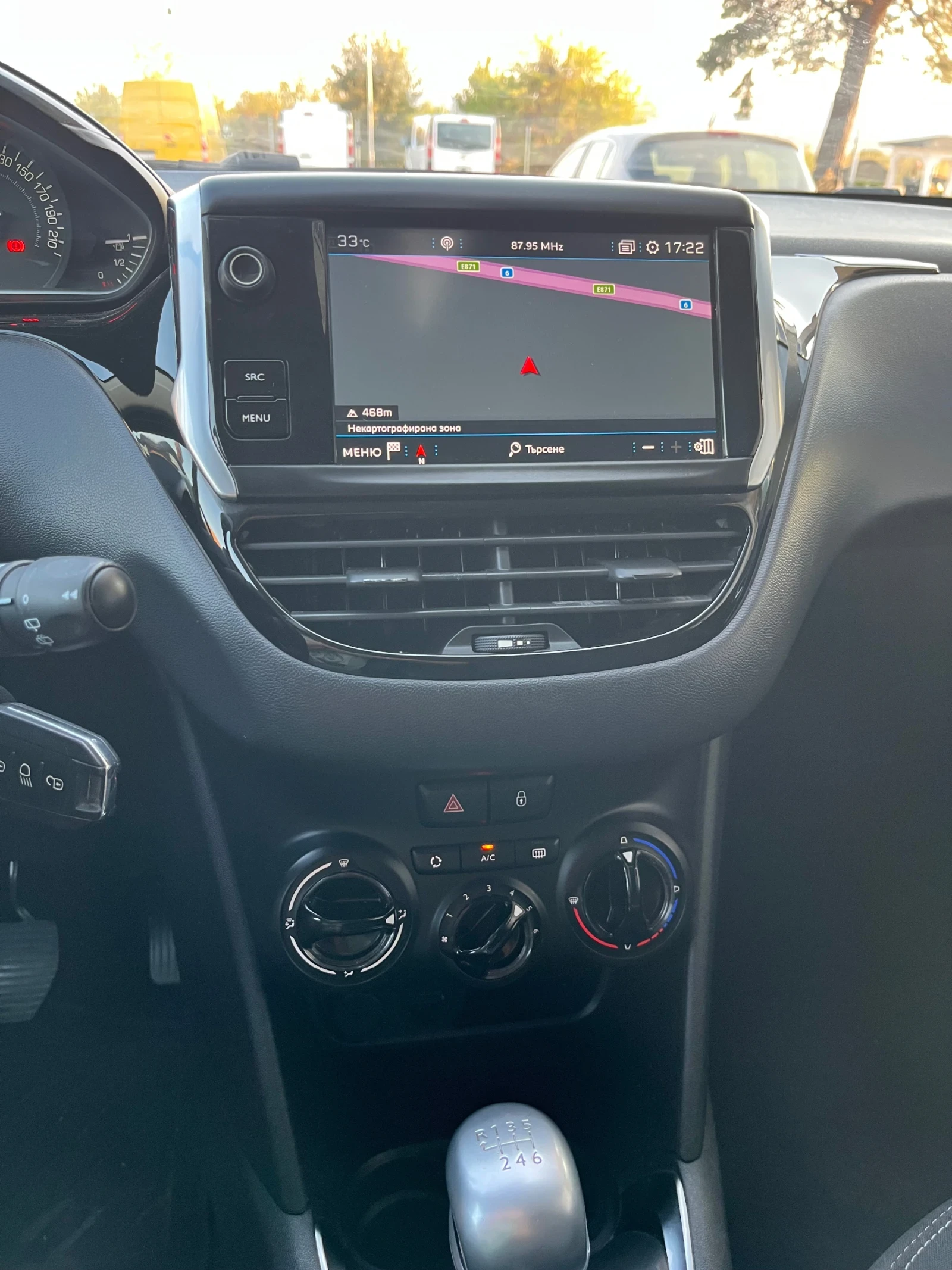 Peugeot 208 Ruro 6, снимка 16 - Автомобили и джипове - 56041843