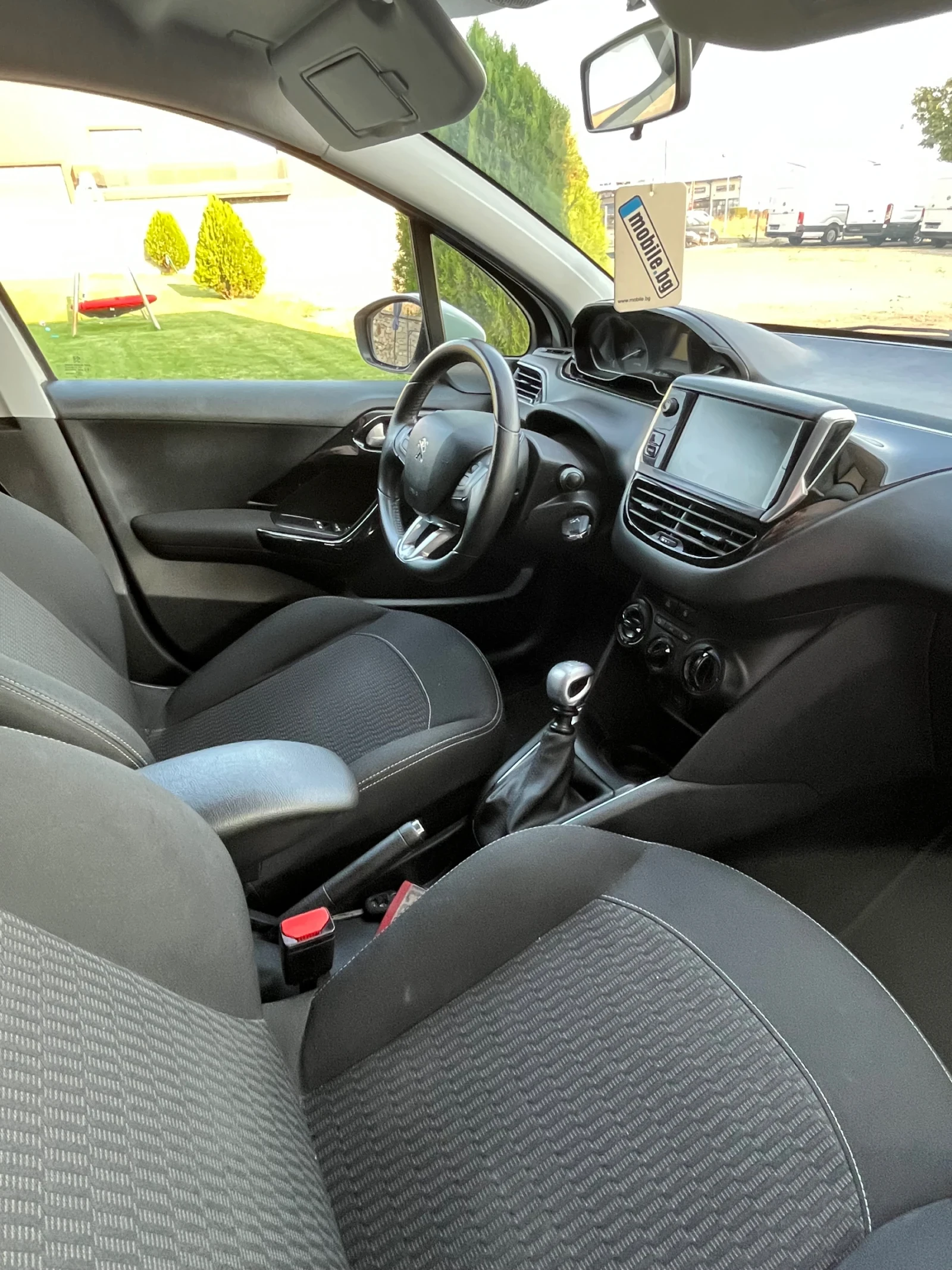 Peugeot 208 Ruro 6, снимка 12 - Автомобили и джипове - 56041843