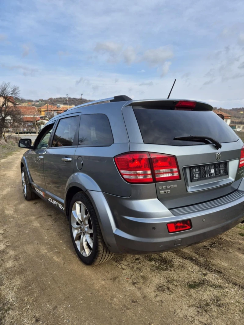 Dodge Journey, снимка 8 - Автомобили и джипове - 49463206