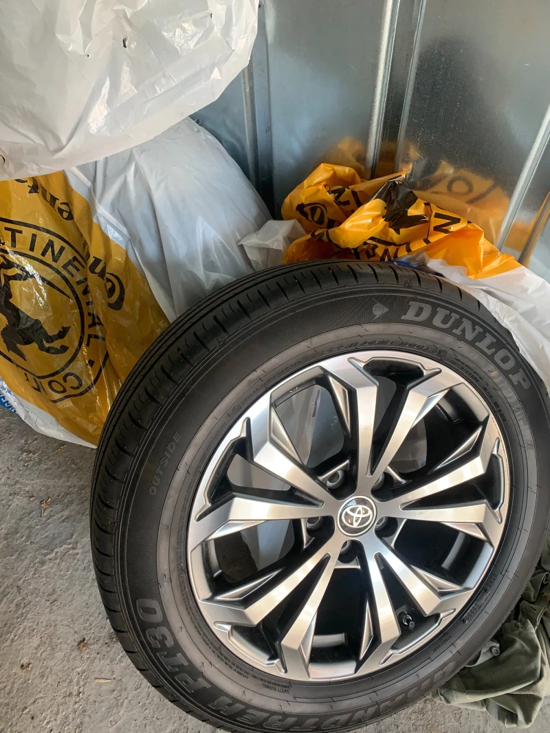 Toyota Rav4 4x2, снимка 13 - Автомобили и джипове - 52711552