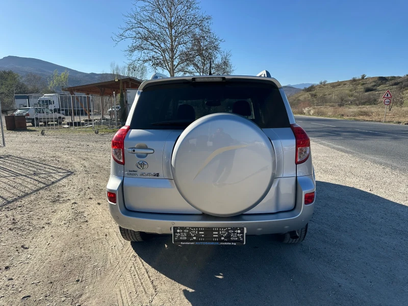Toyota Rav4 2.2D-CAT 4x4 LUXURY/KEYLESS/KOJA, снимка 6 - Автомобили и джипове - 52885958