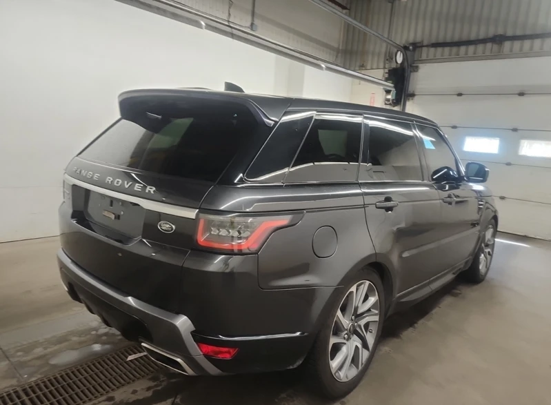 Land Rover Range Rover Sport HSE 3.0L | DIESEL | CARFAX | , снимка 2 - Автомобили и джипове - 54764018