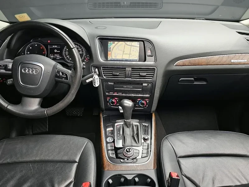 Audi Q5 2.0 TDI Quattro, снимка 7 - Автомобили и джипове - 55129972