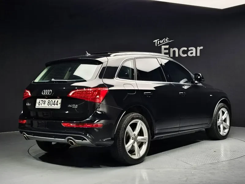 Audi Q5 2.0 TDI Quattro, снимка 2 - Автомобили и джипове - 55129972