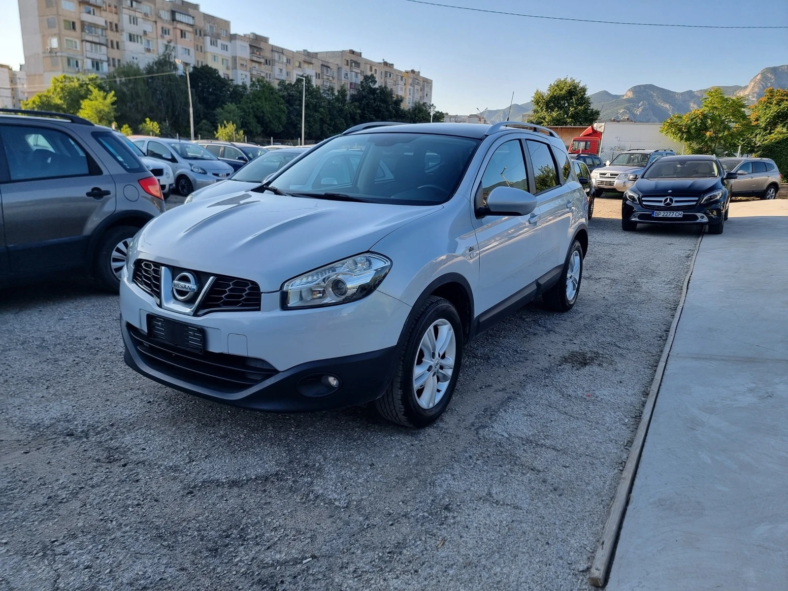 Nissan Qashqai 1.6 + 2 - изображение 3