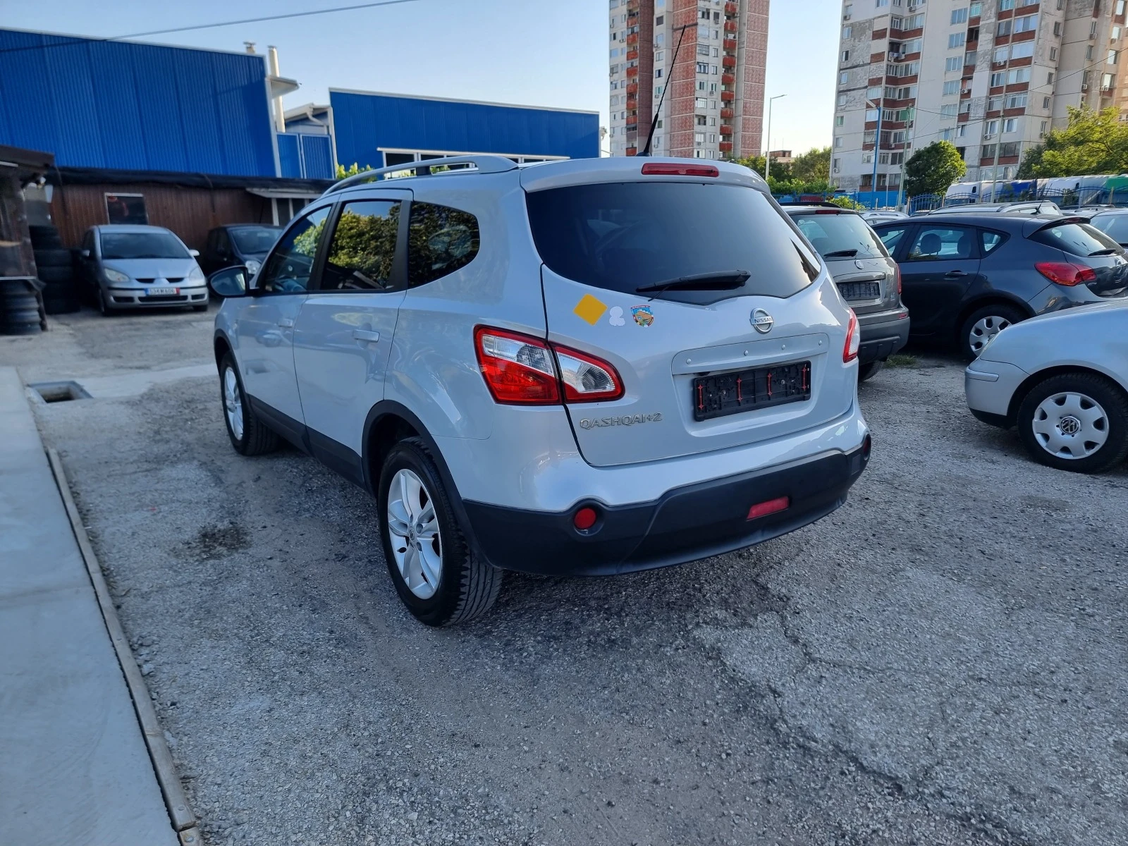 Nissan Qashqai 1.6 + 2 - изображение 5