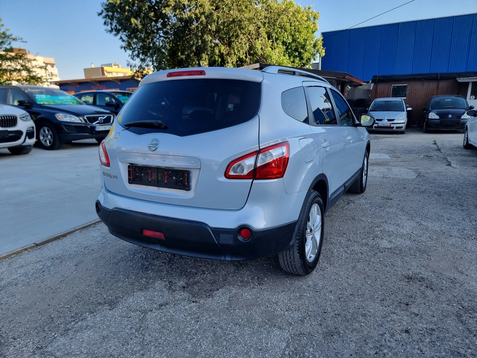 Nissan Qashqai 1.6 + 2 - изображение 6