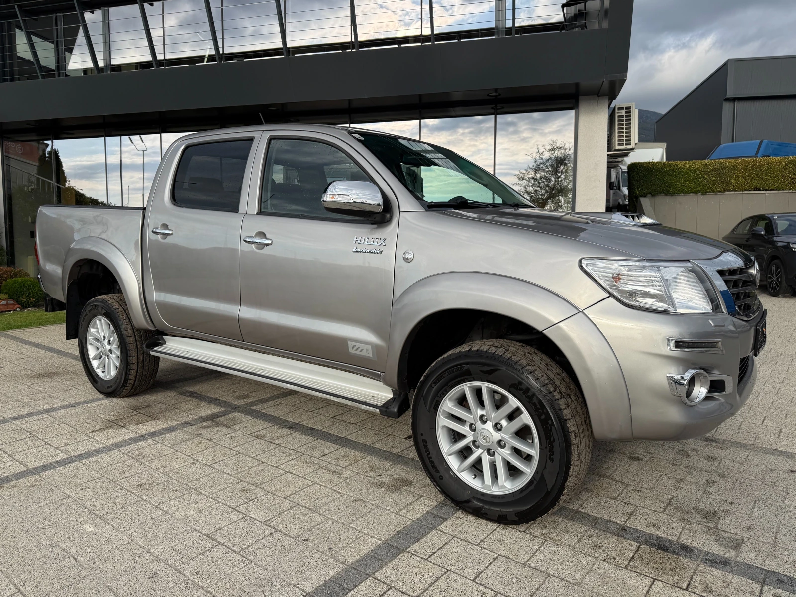Toyota Hilux 3.0D4D FaceLift Euro 5b - ARB блокаж - изображение 2