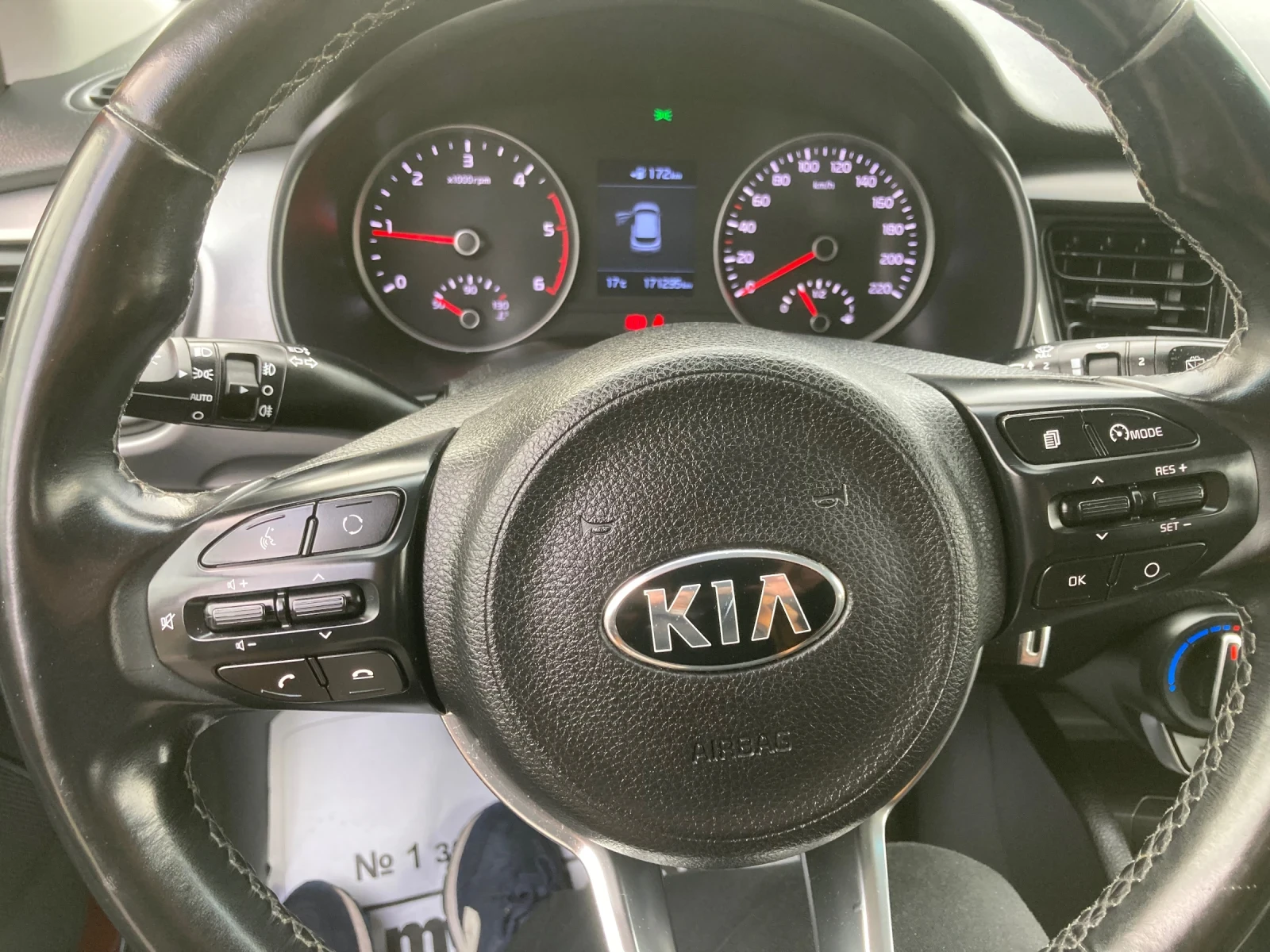 Kia Stonic    | Mobile.bg   9