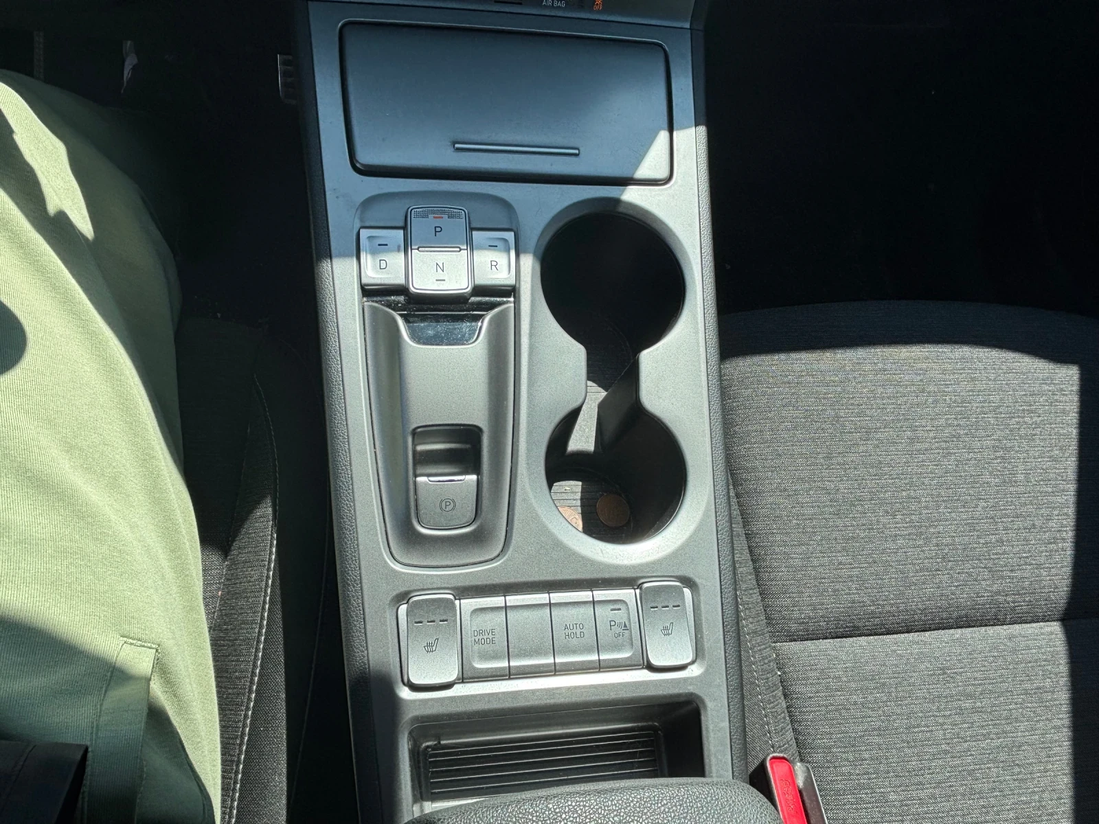 Hyundai Kona 64KW SOH-100%, снимка 12 - Автомобили и джипове - 54172786