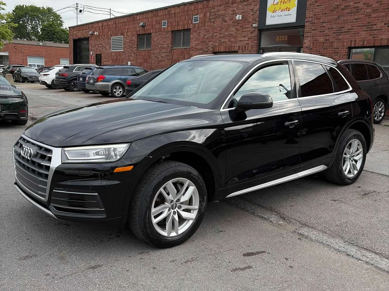 Audi Q5 * Komfort * ПОДГРЕВ* КАМЕРА* KEYLESS* , снимка 2 - Автомобили и джипове - 54864177
