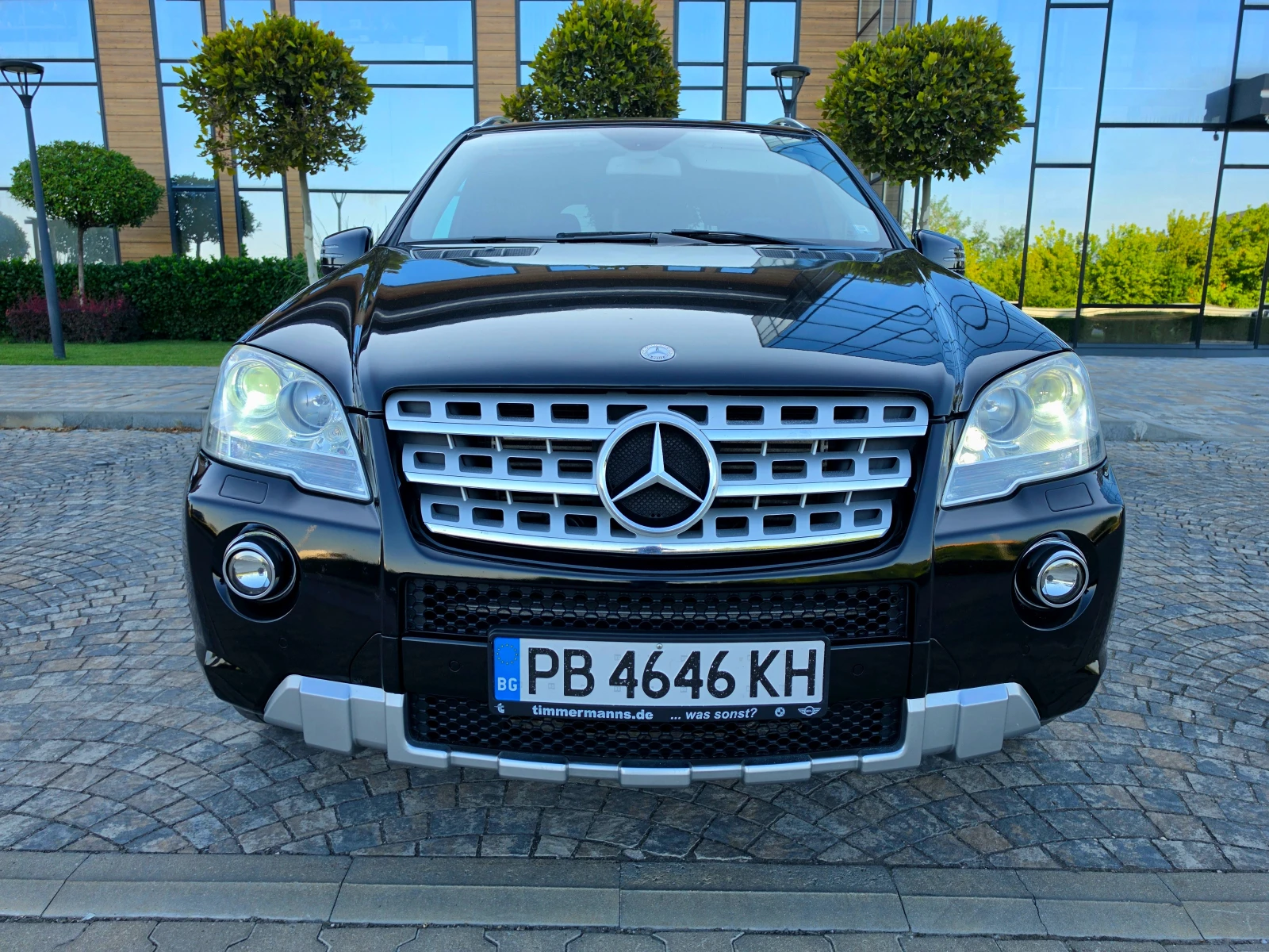 Mercedes-Benz ML 350 FACE* AMG-PAKET* KAМЕРА* ТЕГЛИЧ* ТОП* , снимка 2 - Автомобили и джипове - 55479731