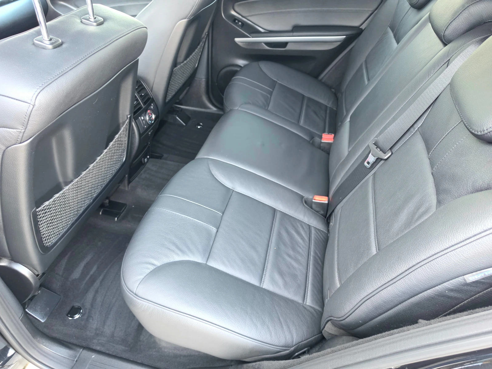 Mercedes-Benz ML 350 FACE* AMG-PAKET* KAМЕРА* ТЕГЛИЧ* ТОП* , снимка 14 - Автомобили и джипове - 55479731