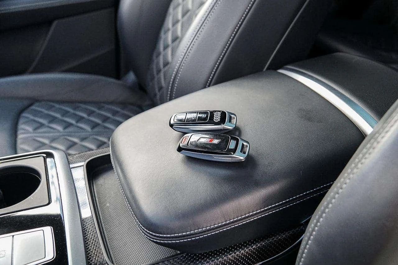 Audi SQ7 7 Местна CARFAX, снимка 14 - Автомобили и джипове - 55832711