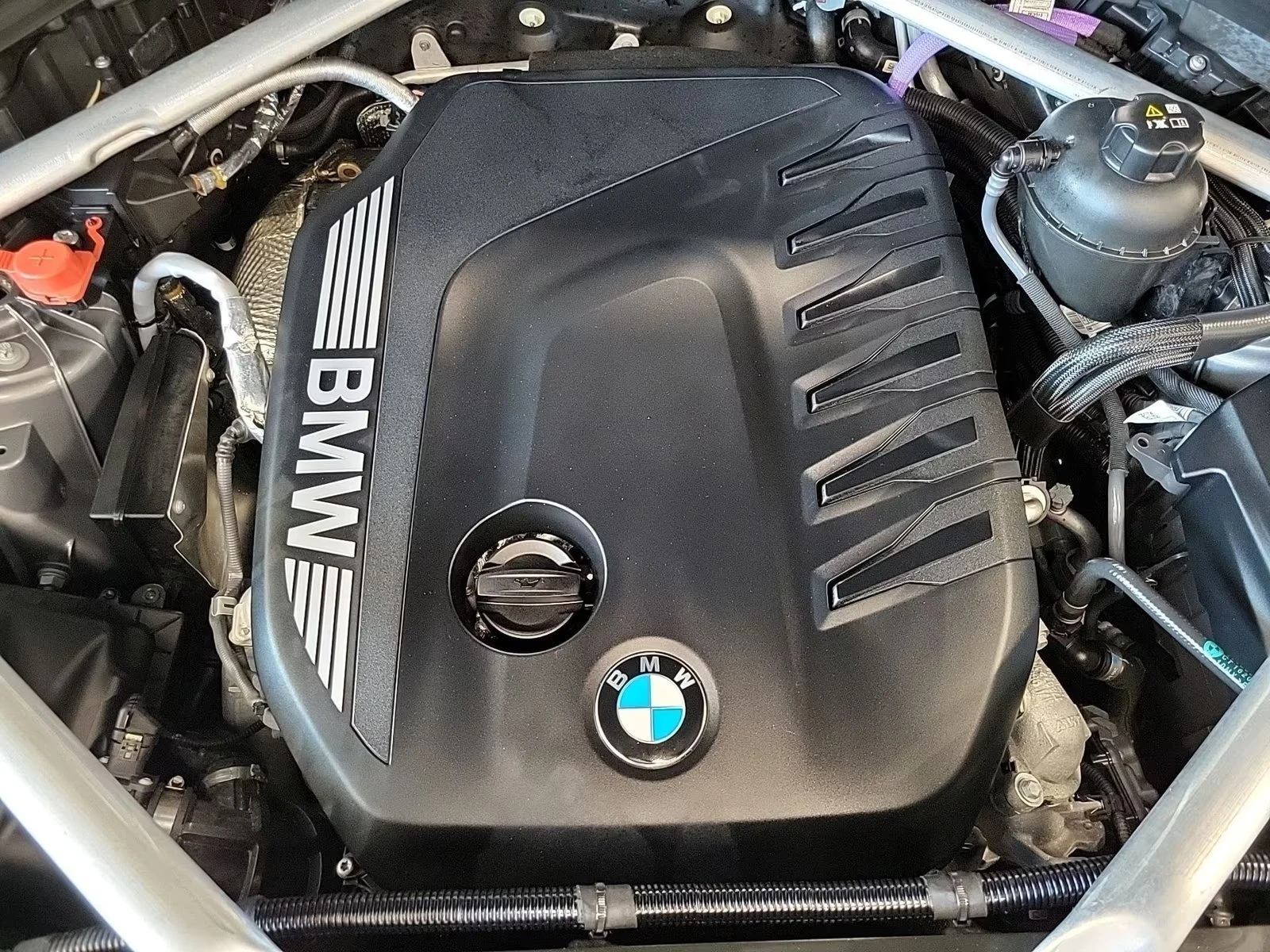 BMW X5 xDRIVE30d/M SPORT/HARMAN KARDON/HUD/LED/360/PANO, снимка 12 - Автомобили и джипове - 56008633