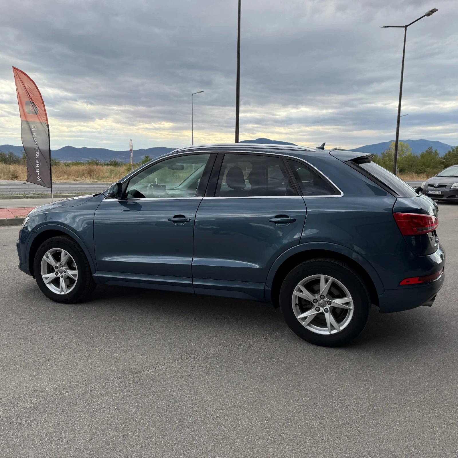 Audi Q3 2.0TDI-150к.с.;4X4;ПОДГРЕВ;КАМЕРА;КОЖА;ЕЛ.БАГАЖНИК, снимка 2 - Автомобили и джипове - 56181582