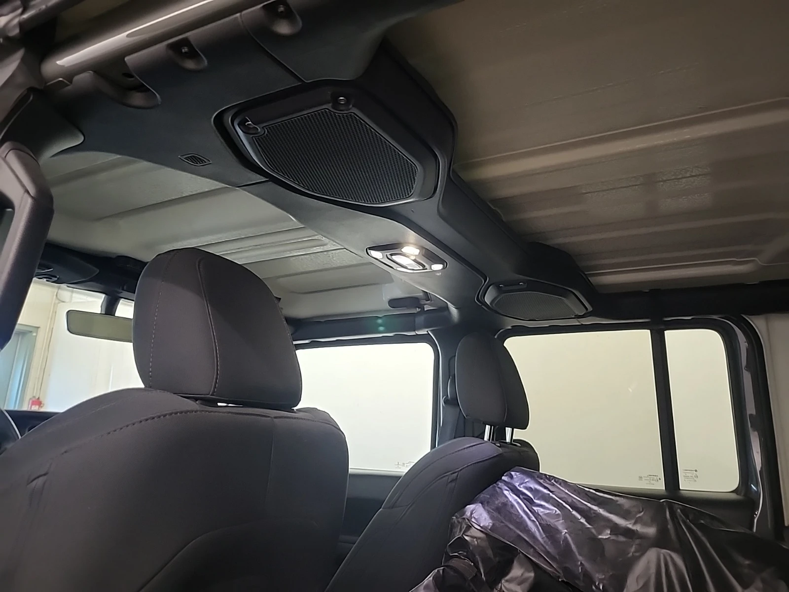 Jeep Wrangler * WILLYS* , снимка 13 - Автомобили и джипове - 56505512