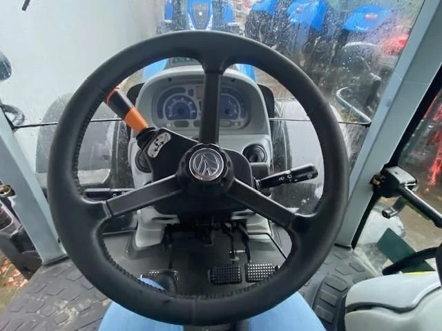  New Holland T7.220 Auto Command AC Trecker, Traktor, Schlepper | Mobile.bg   6