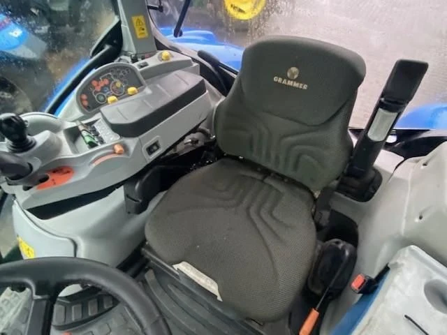  New Holland T7.220 Auto Command AC Trecker, Traktor, Schlepper | Mobile.bg   7