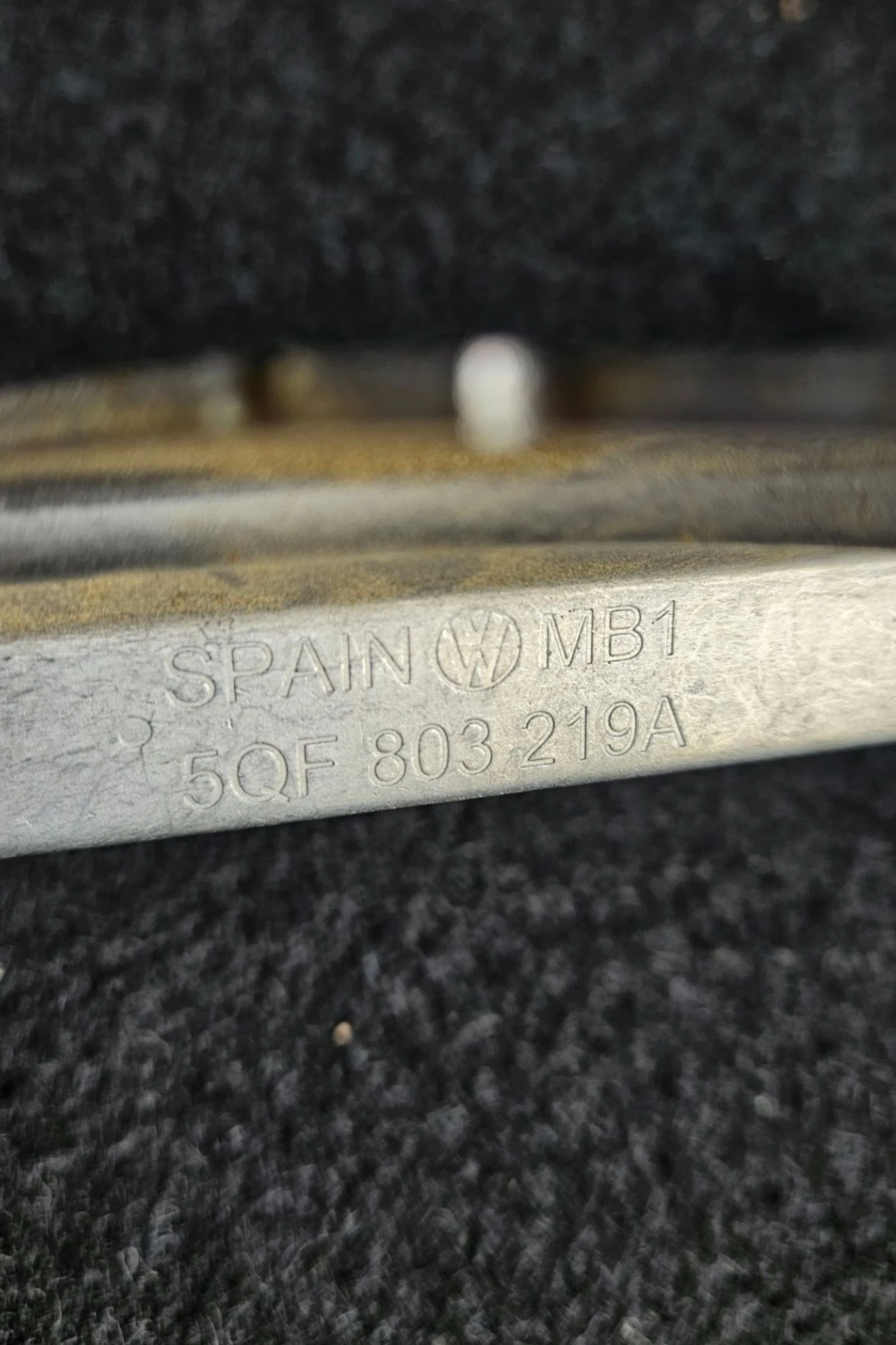 Планка държач за акумулаторна батерия, снимка 3 - Части - 53726650